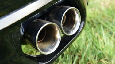 Jaguar F-Pace SVR - exhausts