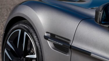 Aston Martin Vanquish 2014 vent