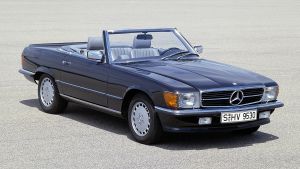 Mercedes%20SL%20generations-3.jpg