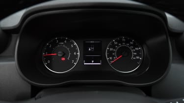 Dacia Duster: long term test review - dials