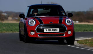 MINI Cooper D 2014 front action