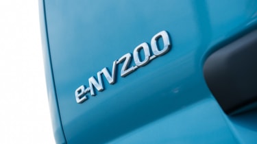 Nissan e-NV200 - badge detail