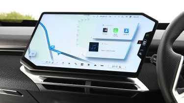BMW iX3 2026 - infotainment screen