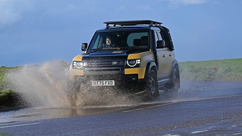Jaguar Land Rover recalls 170,000 SUVs with UK cars experiencing similar problem
