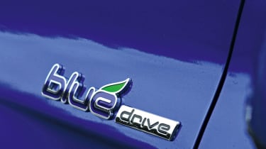 Hyundai i20 badge