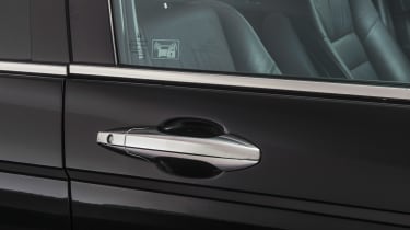 Used Honda CR-V - door handle