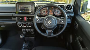 Suzuki Jimny - interior 