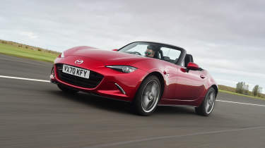 Mazda MX-5 - front tracking