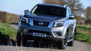 Nissan%20Navara%20pick-up%202020%20UK-7.jpg