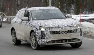 2023 Audi Q5 spyshot - 1