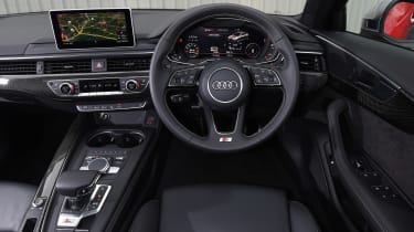 Audi S4 - dash