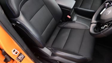 MG4 - front seats