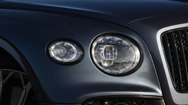 Bentley Flying Spur V8 S - front light