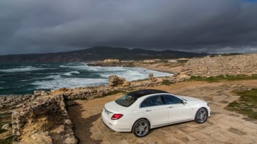 Mercedes E 350 e 2016 - rear side