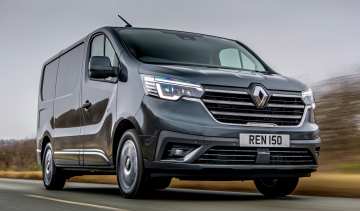 Renault Trafic - front tracking
