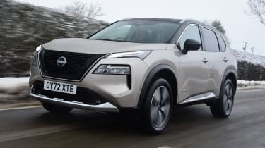Nissan X-Trail - front tracking