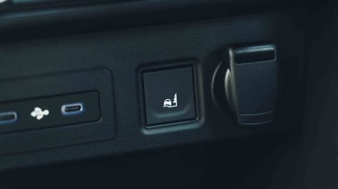 Dacia Jogger - Extended grip button