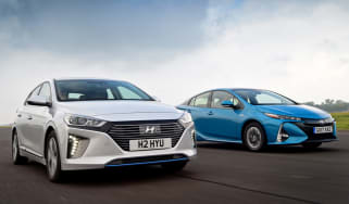 Hyundai Ioniq vs Toyota Prius - head-to-head