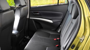 Suzuki SX4 S-Cross rear seats