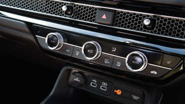 Used Honda Civic Mk10 - centre console