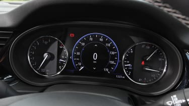 Vauxhall Insignia Grand Sport - dials