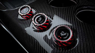 Mercedes-AMG GT 4-Door Coupe - buttons