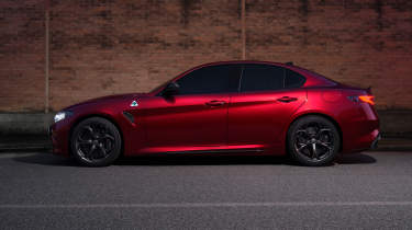 Alfa Romeo Giulia Quadrifoglio Colleziones - side profile