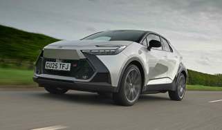 Toyota C-HR - main image
