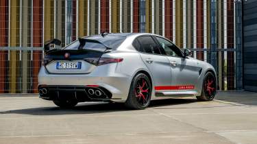 Alfa Romeo Giulia Quadrifoglio Luna Rossa - rear static