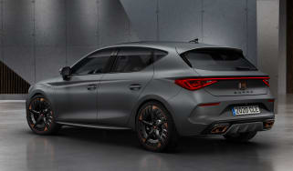 Cupra Leon Estate - front 3/4 static