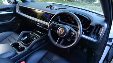 Porsche Cayenne vs BMW X5 - Porsche Cayenne interior 