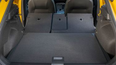 Volkswagen T-Roc R-Line - boot seats down