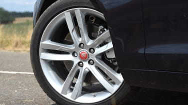 Jaguar XE AWD - wheel detail