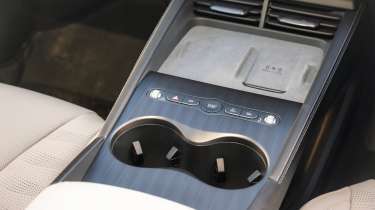 BYD Seal 6 Saloon Boost - centre console