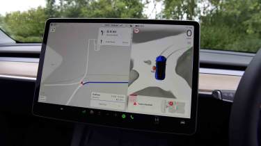 Tesla Model Y - navigation and camera screen