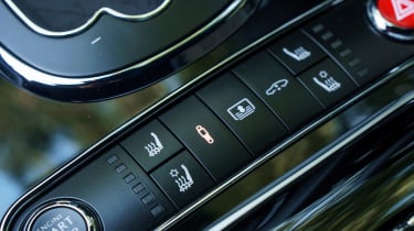 Bentley Flying Spur V8 S - buttons