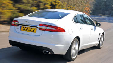 Jaguar XF rear tracking