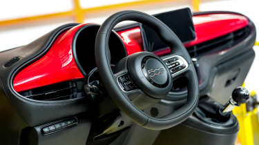 New Fiat 500 Hybrid - steering wheel