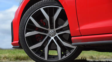 Volkswagen Golf GTI - wheel