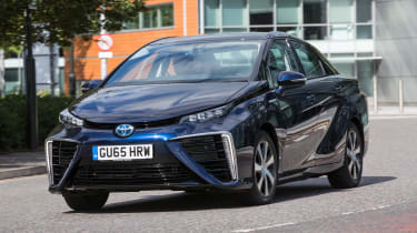 Toyota Mirai - front action