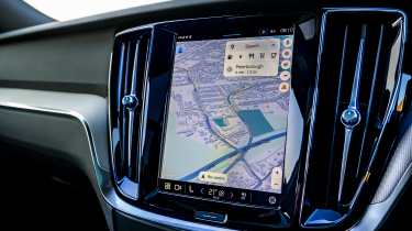 Volvo V60 - infotainment screen