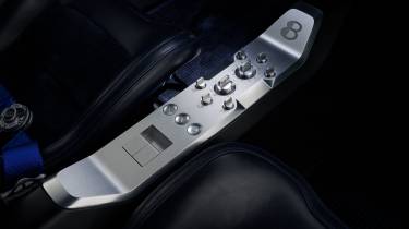 Renault 8 Gordini concept - centre console
