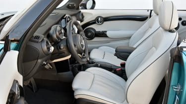 MINI Convertible Automatic - front seats