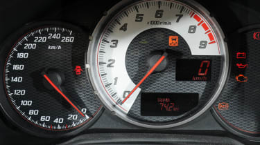 Toyota GT 86 dials