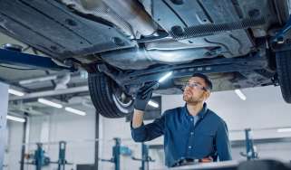 Record complaints about car repairers