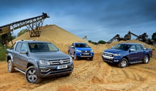 Volkswagen Amarok vs Mitsubishi L200 vs Ford Ranger - header