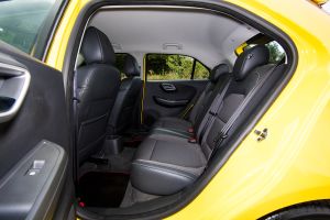 MG3 - back seats