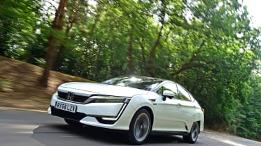 Honda Clarity - front tracking