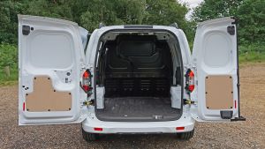 Ford-Transit-Courier-rear-doors2.jpg