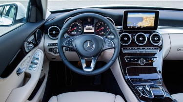 Mercedes C300 BlueTEC Hybrid interior